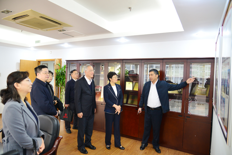 刘晓梅率队赴福建督导检查社务工作